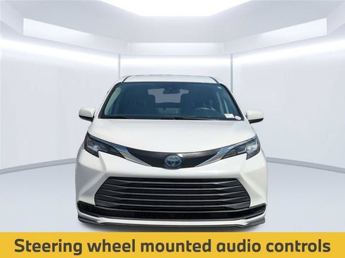 Used 2022 Toyota Sienna LE FWD image 11