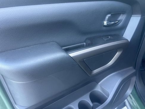 Used 2024 Nissan Titan SV w/ SV Bronze Edition Package image 28