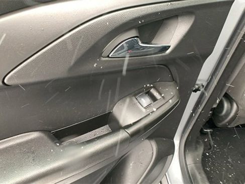 Used 2023 Chevrolet TrailBlazer LS image 18