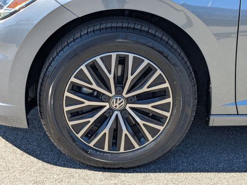 Used 2021 Volkswagen Jetta SE image 10