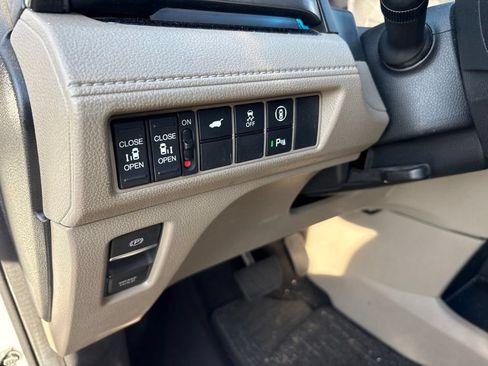 Used 2024 Honda Odyssey Touring image 19