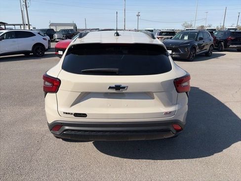 New 2026 Chevrolet Trax RS w/ Driver Confidence Package image 5