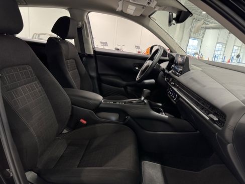 Used 2024 Honda HR-V LX image 36