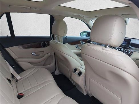 Used 2017 Mercedes-Benz GLC 300 image 23