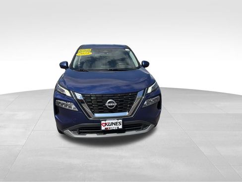 Used 2023 Nissan Rogue SV AWD/4WD image 3
