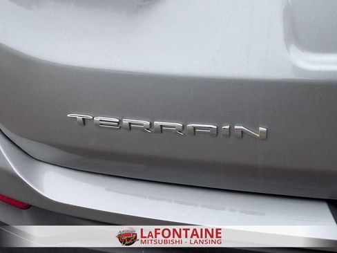 Used 2024 GMC Terrain SLE w/ Driver Convenience Package AWD/4WD image 10