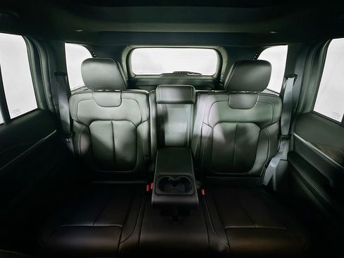 New 2026 Jeep Grand Cherokee Limited w/ Luxury Tech Group II AWD/4WD image 10