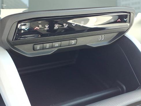 New 2026 Jeep Cherokee Limited image 7