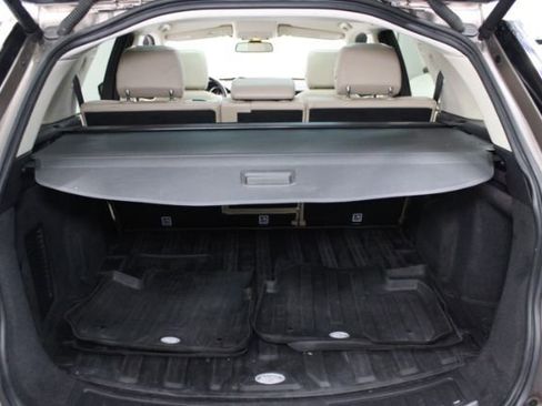 Used 2017 Land Rover Discovery Sport HSE image 24