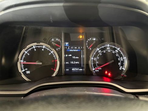 Used 2022 Toyota 4Runner TRD Sport AWD/4WD image 16