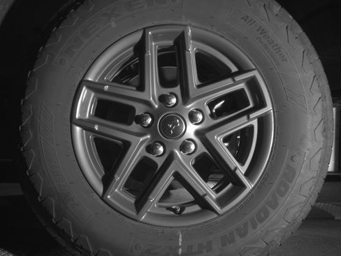 Used 2025 Jeep Wrangler Sport S AWD/4WD image 14