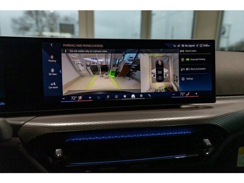 New 2026 BMW 330i xDrive Sedan w/ M Sport Package image 71