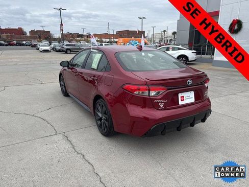 Certified 2024 Toyota Corolla SE image 7