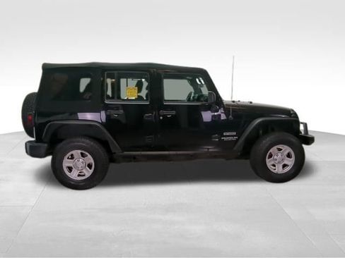 Used 2015 Jeep Wrangler Unlimited Sport image 7