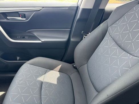 Certified 2025 Toyota RAV4 XLE image 21