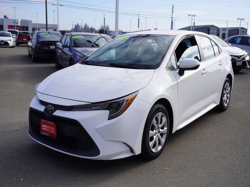 Used 2020 Toyota Corolla LE image 5