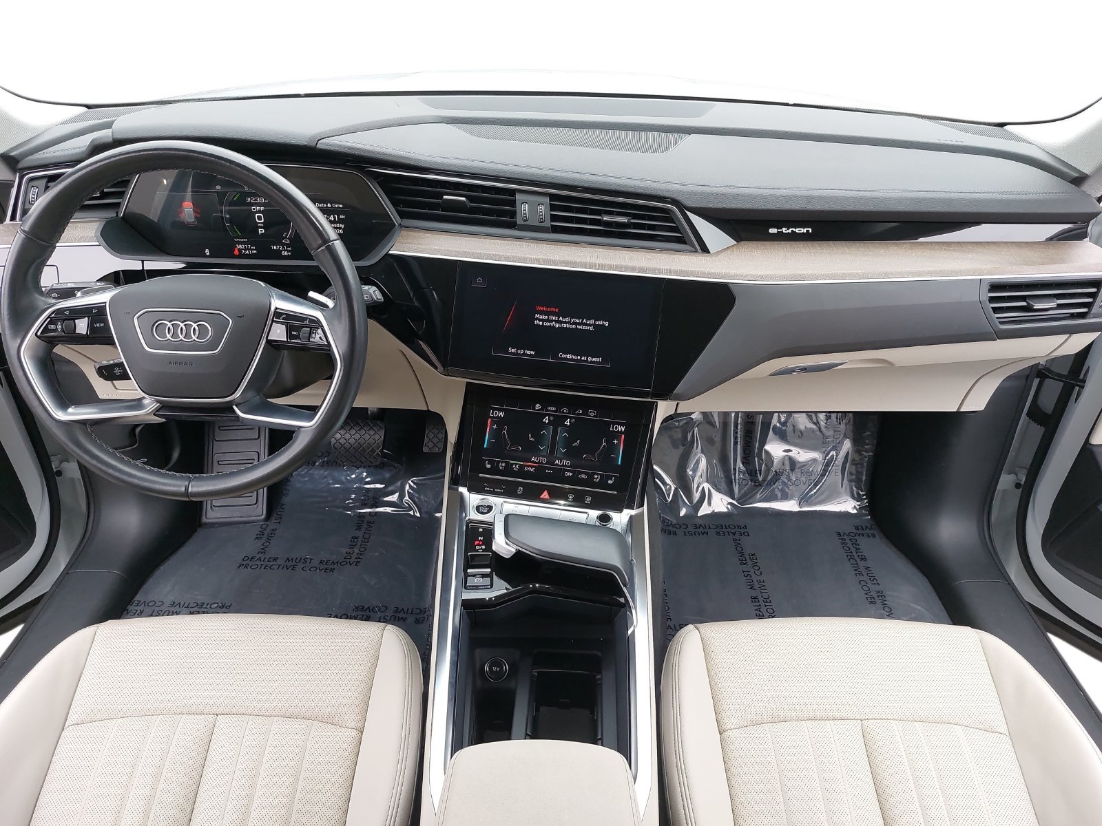 Used 2024 Audi Q8 e-tron Premium Plus w/ Premium Plus Package AWD/4WD image 9