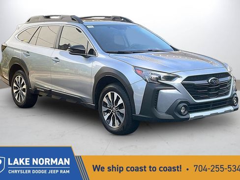 Used 2025 Subaru Outback Limited AWD/4WD image 1