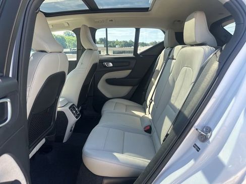 Certified 2026 Volvo XC40 B5 Plus AWD/4WD image 13