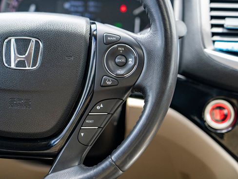 Used 2019 Honda Ridgeline RTL-E image 23