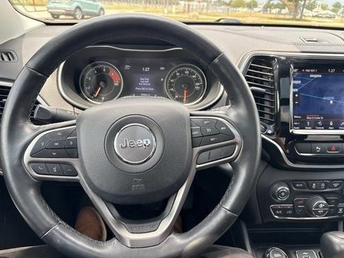Used 2019 Jeep Cherokee Limited AWD/4WD image 24