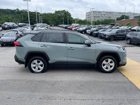 Used 2021 Toyota RAV4 XLE w/ Convenience Package AWD/4WD image 7