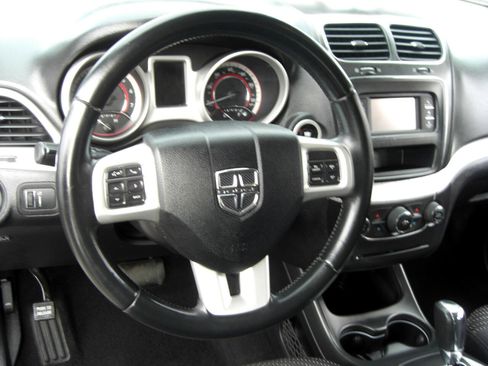 Used 2015 Dodge Journey American Value Package w/ Flexible Seating Group image 9