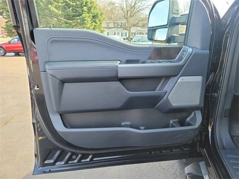 Used 2025 Ford F350 Lariat w/ Lariat Ultimate Package image 6
