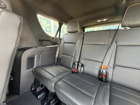 Used 2024 Chevrolet Suburban Premier AWD/4WD image 20