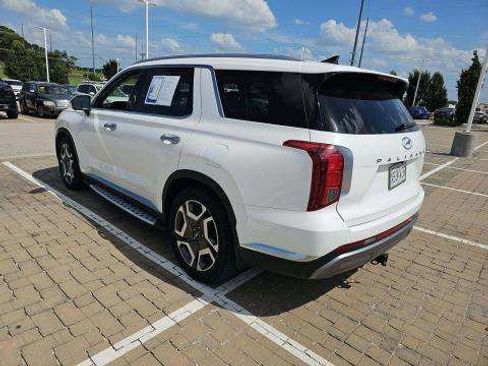 Used 2023 Hyundai Palisade Limited AWD/4WD image 2