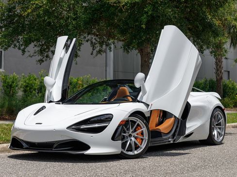 Used 2020 McLaren 720S Spider RWD image 37