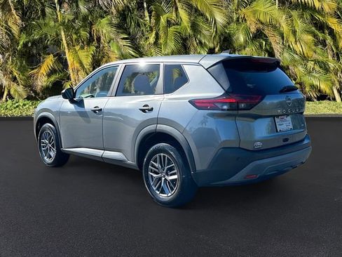 Used 2023 Nissan Rogue S image 7