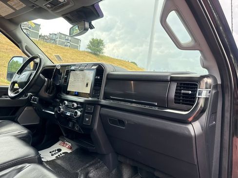 Used 2023 Ford F250 Lariat w/ Tremor Off-Road Package AWD/4WD image 28