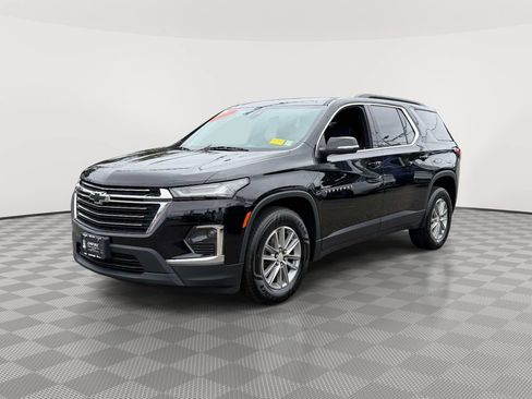Used 2023 Chevrolet Traverse LT AWD/4WD image 3