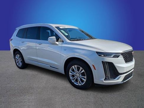 Certified 2024 Cadillac XT6 Luxury FWD image 8