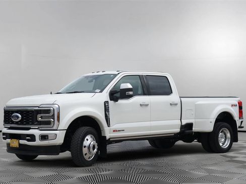 Certified 2024 Ford F450 Limited w/ FX4 Off-Road Package AWD/4WD image 8