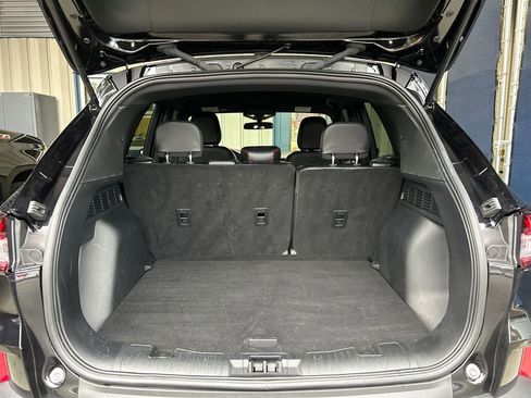 Used 2025 Ford Escape ST-Line image 24