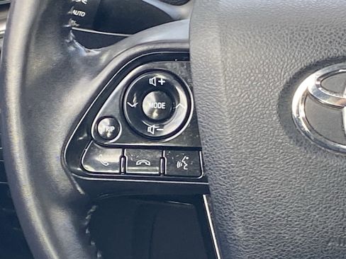Used 2022 Toyota Prius Prime XLE FWD image 18