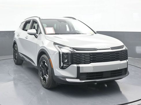 Used 2026 Kia Sportage EX w/ EX Panorama Roof Package FWD image 9