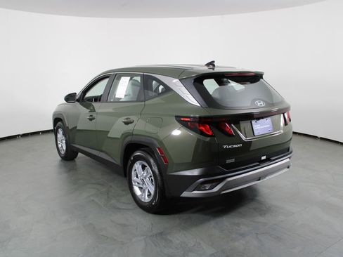 Certified 2026 Hyundai Tucson SE FWD image 4
