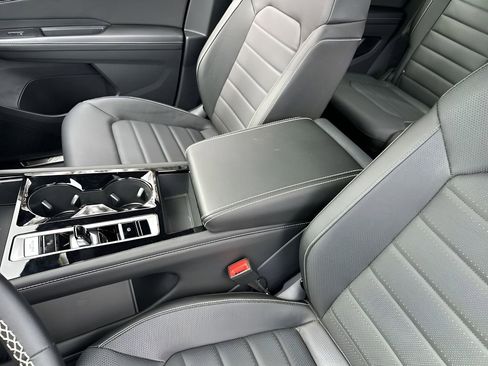 New 2026 Volkswagen Atlas Cross Sport SEL AWD/4WD image 21