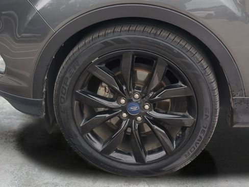 Used 2019 Ford Escape SE FWD image 9