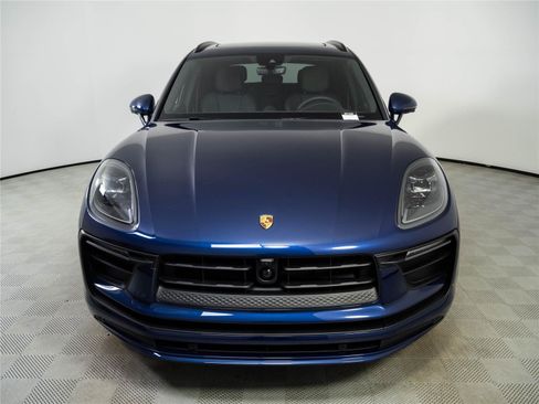New 2026 Porsche Macan Turbo AWD/4WD image 36