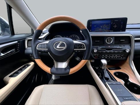 Used 2022 Lexus RX 350L FWD w/ Premium Package image 6