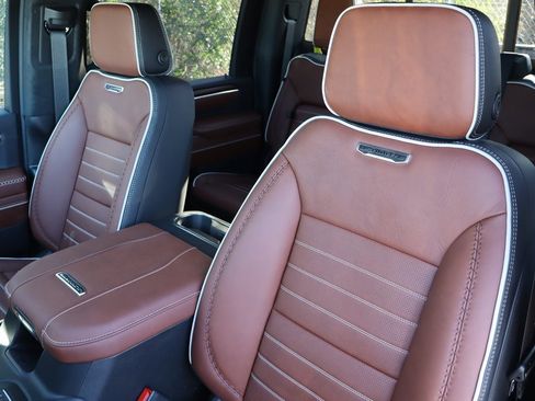 New 2026 GMC Sierra 2500 Denali Ultimate w/ Max Trailering Package image 15