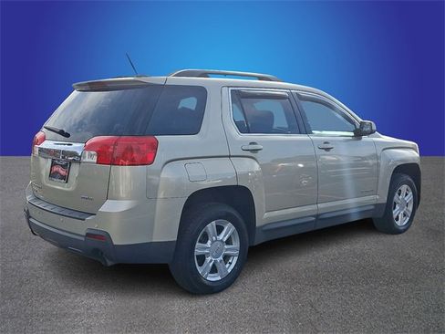 Used 2015 GMC Terrain SLT image 4