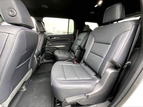 New 2026 Chevrolet Traverse LT image 14