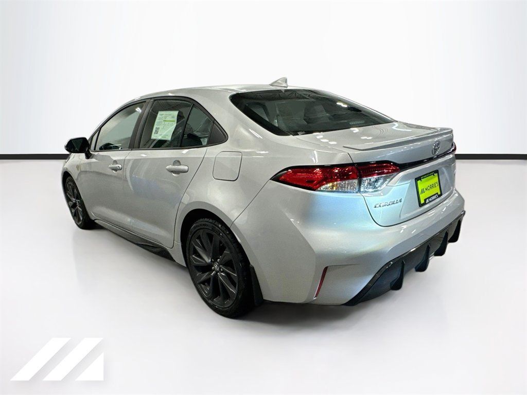 Used 2023 Toyota Corolla SE w/ Carpet Mat Package (TMS) FWD image 7