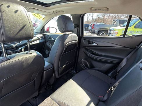 Used 2021 Buick Encore GX Select w/ Advanced Technology Package image 30