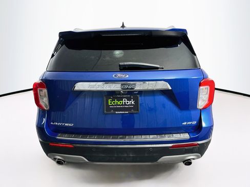 Used 2022 Ford Explorer Limited w/ Equipment Group 301A AWD/4WD image 7